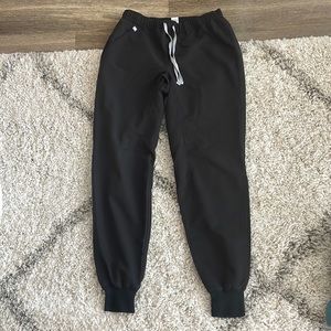 Figs, men’s scrub Jogger bottoms, color black size small